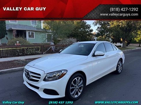 Used 2015 Mercedes-Benz C 300 4MATIC Sedan image 1