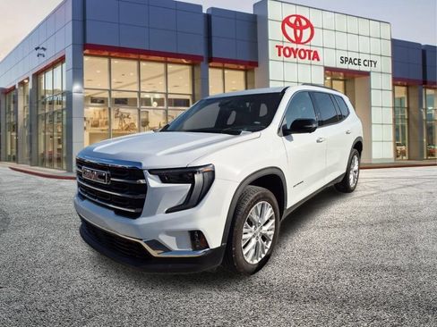Used 2026 GMC Acadia Elevation w/ Elevation Premium Package FWD image 2