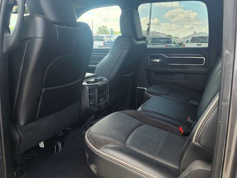 Used 2023 RAM 2500 Laramie AWD/4WD image 7