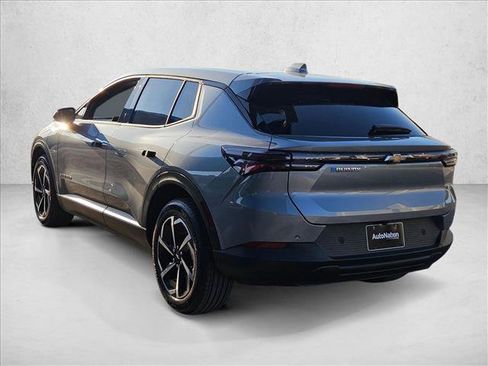 New 2026 Chevrolet Equinox EV LT image 9