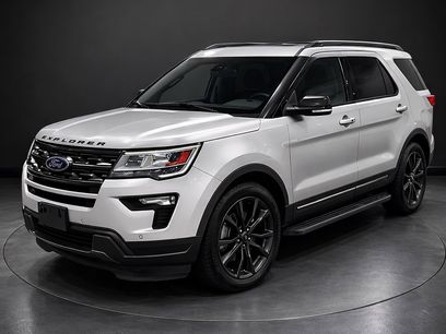 Used 2018 Ford Explorer XLT w/ Equipment Group 202A