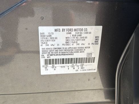 Used 2024 Ford Edge Titanium AWD/4WD image 30