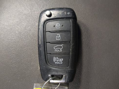 Used 2019 Hyundai Santa Fe SE FWD image 32