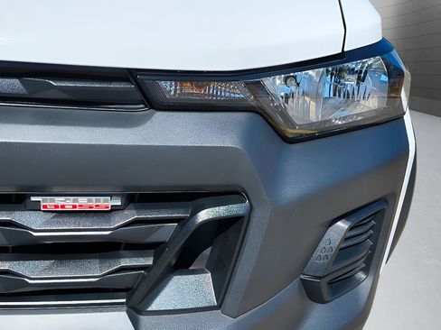 Used 2024 Chevrolet Colorado Trail Boss AWD/4WD image 13