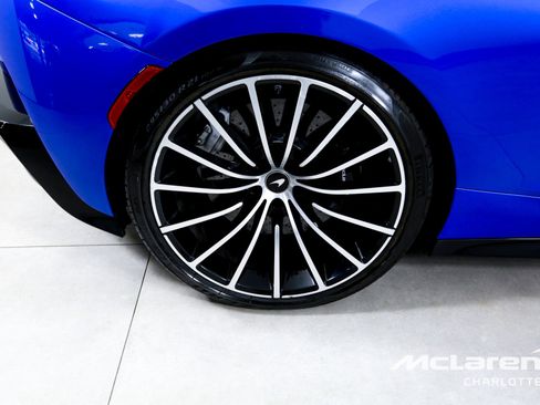 Used 2021 McLaren GT image 25