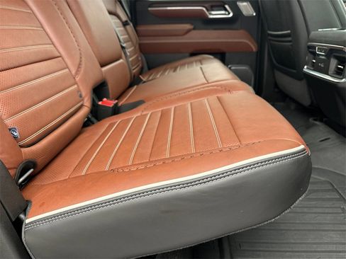 Used 2026 GMC Sierra 2500 Denali Ultimate image 16