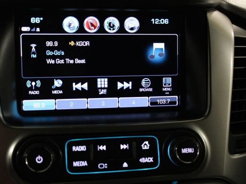 Used 2018 Chevrolet Suburban LT image 43