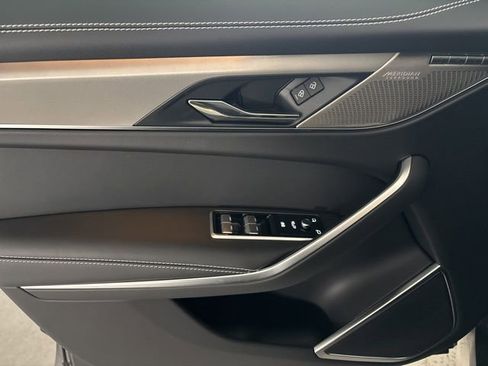 Used 2025 Jaguar F-PACE R-Dynamic S image 14