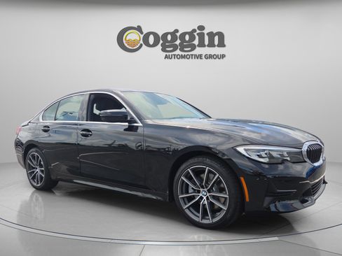 Used 2019 BMW 330i xDrive Sedan w/ Driving Assistance Package image 7