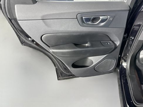Used 2025 Volvo XC60 B5 Plus AWD/4WD image 26