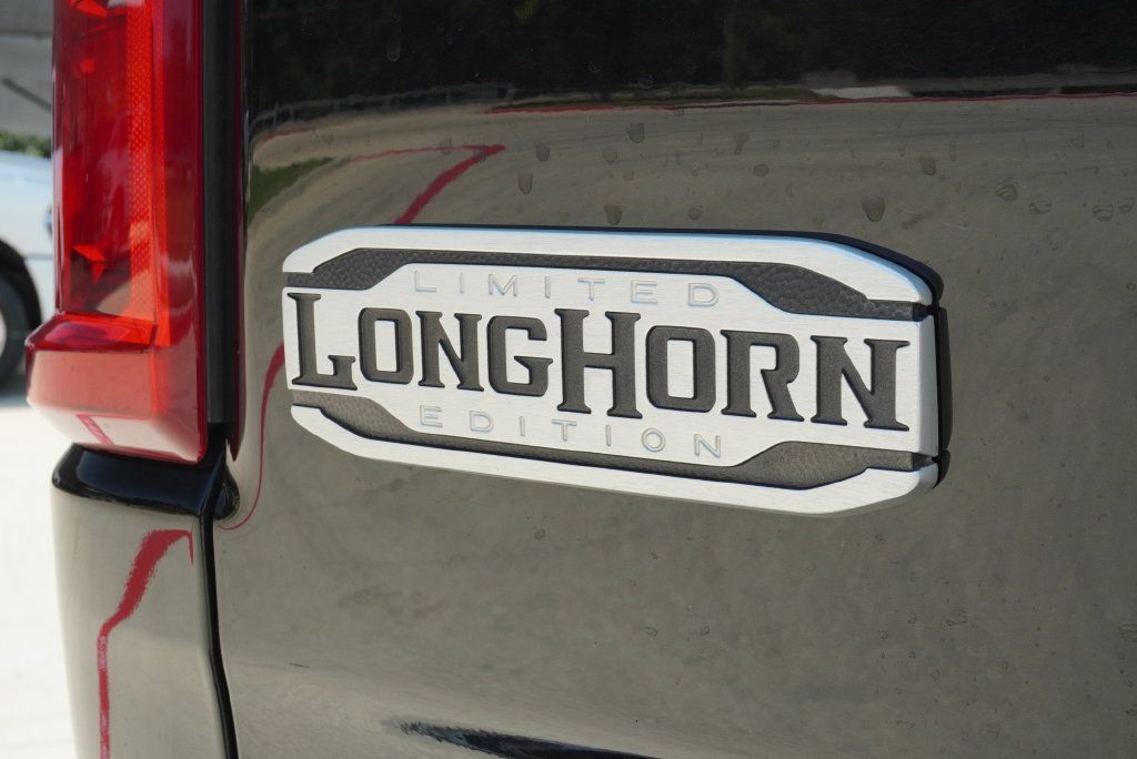 Used 2025 RAM 1500 Limited w/ Bed Utility Group AWD/4WD image 11
