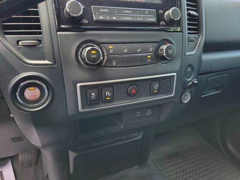 Used 2022 Nissan Titan S RWD image 23