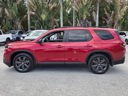 Certified 2023 Honda Pilot Sport image 4