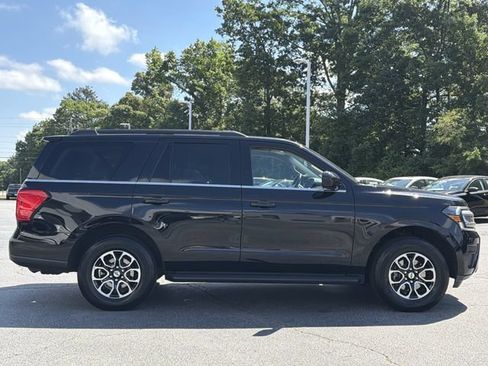 Used 2024 Ford Expedition XLT AWD/4WD image 7