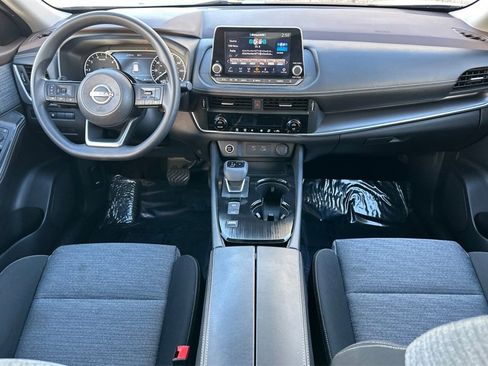 Used 2023 Nissan Rogue SV image 15