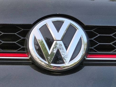 Used 2015 Volkswagen GTI Autobahn FWD image 11