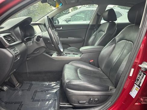 Used 2020 Kia Optima SE FWD image 11