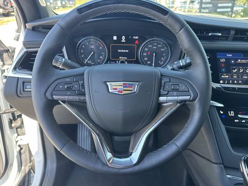 New 2025 Cadillac XT6 Premium Luxury w/ Platinum Package FWD image 28