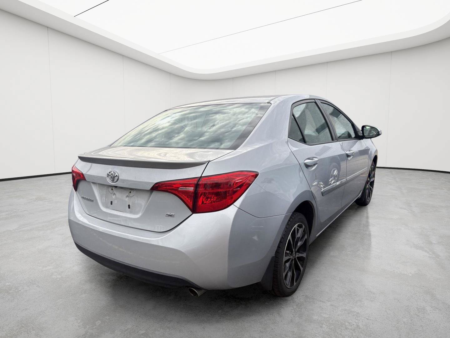 Used 2019 Toyota Corolla SE FWD image 5