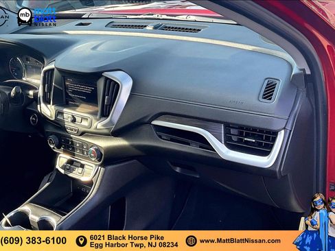Used 2023 GMC Terrain SLE w/ Elevation Edition AWD/4WD image 14