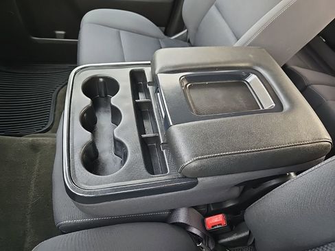 Used 2018 Chevrolet Silverado 1500 LT w/ All Star Edition image 29