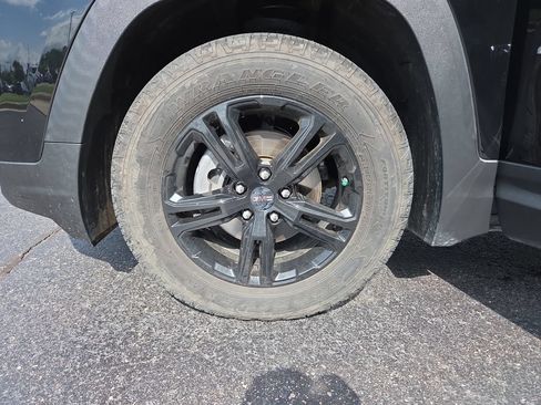 Certified 2023 GMC Terrain AT4 w/ LPO, Floor Liner Package AWD/4WD image 32
