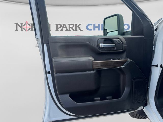Used 2022 Chevrolet Silverado 2500 LT w/ Convenience Package AWD/4WD image 10