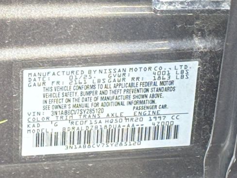 Used 2025 Nissan Sentra SV FWD image 23