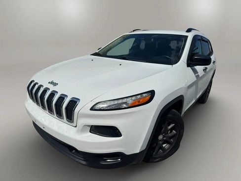 Used 2016 Jeep Cherokee Sport FWD image 1