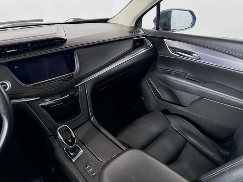 Used 2017 Cadillac XT5 Luxury AWD/4WD image 27