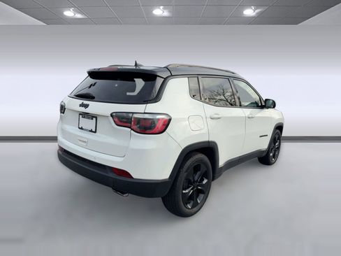 Used 2021 Jeep Compass Latitude image 12