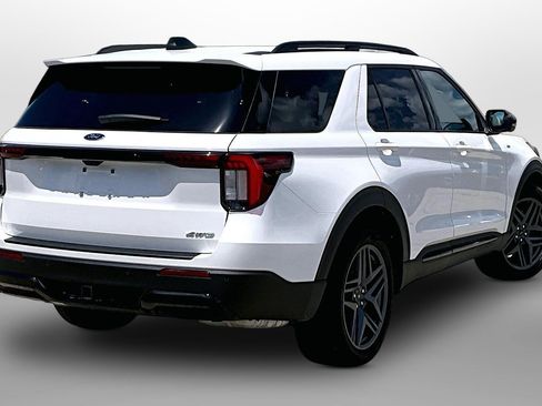 Used 2025 Ford Explorer ST-Line w/ Premium Package AWD/4WD image 11