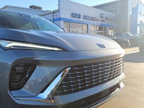 New 2026 Buick Envision Avenir image 4