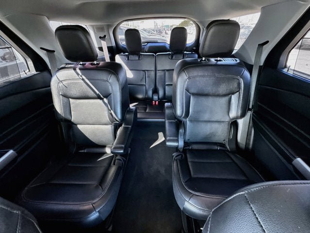 Used 2023 Ford Explorer Limited w/ Limited Technology Package AWD/4WD image 22