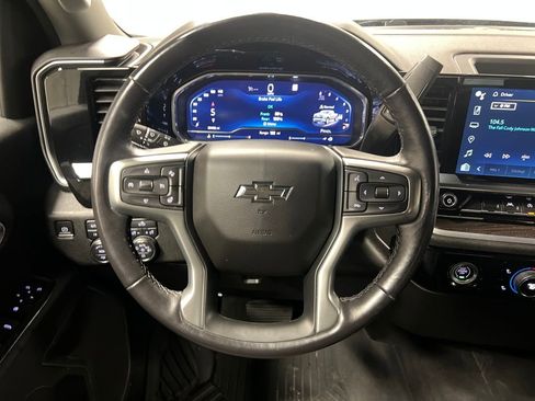 Certified 2022 Chevrolet Silverado 1500 RST AWD/4WD image 19