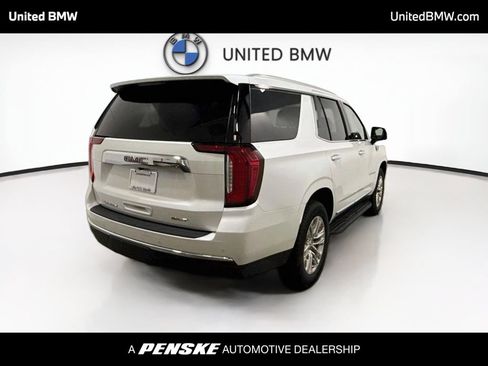 Used 2023 GMC Yukon SLT w/ SLT Premium Package AWD/4WD image 5