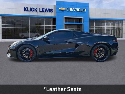 Used 2026 Chevrolet Corvette Z06 RWD image 4