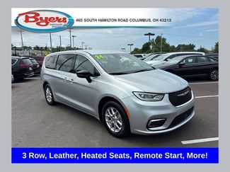 Used 2024 Chrysler Pacifica Touring-L FWD video 1