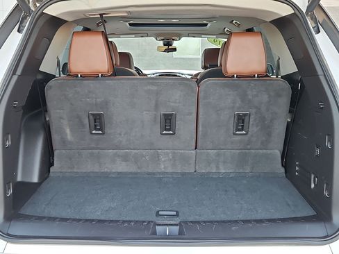 Certified 2019 Chevrolet Traverse High Country w/ LPO, Floor Liner Package AWD/4WD image 34