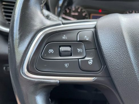 Used 2023 Buick Envision Preferred image 8