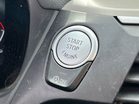 Used 2021 BMW X4 xDrive30i w/ M Sport Package image 17