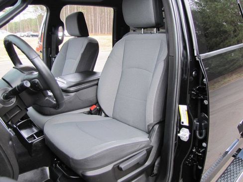 Used 2024 RAM 4500 SLT w/ Quick Order Package 2YG SLT image 23