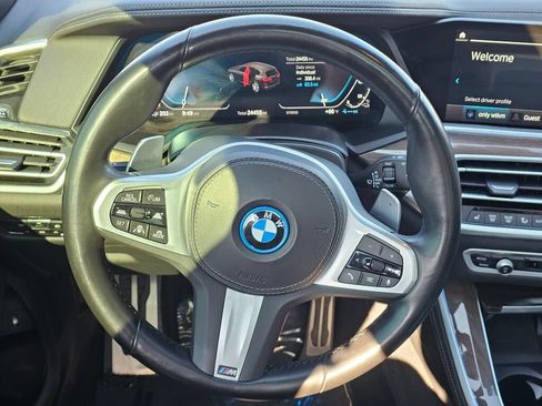Used 2023 BMW X5 xDrive45e w/ Executive Package AWD/4WD image 21