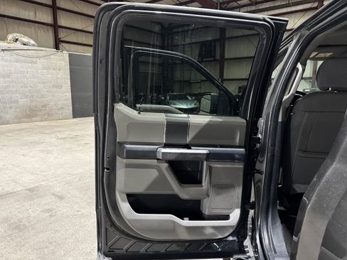 Used 2020 Ford F150 XLT w/ Equipment Group 302A Luxury AWD/4WD image 15