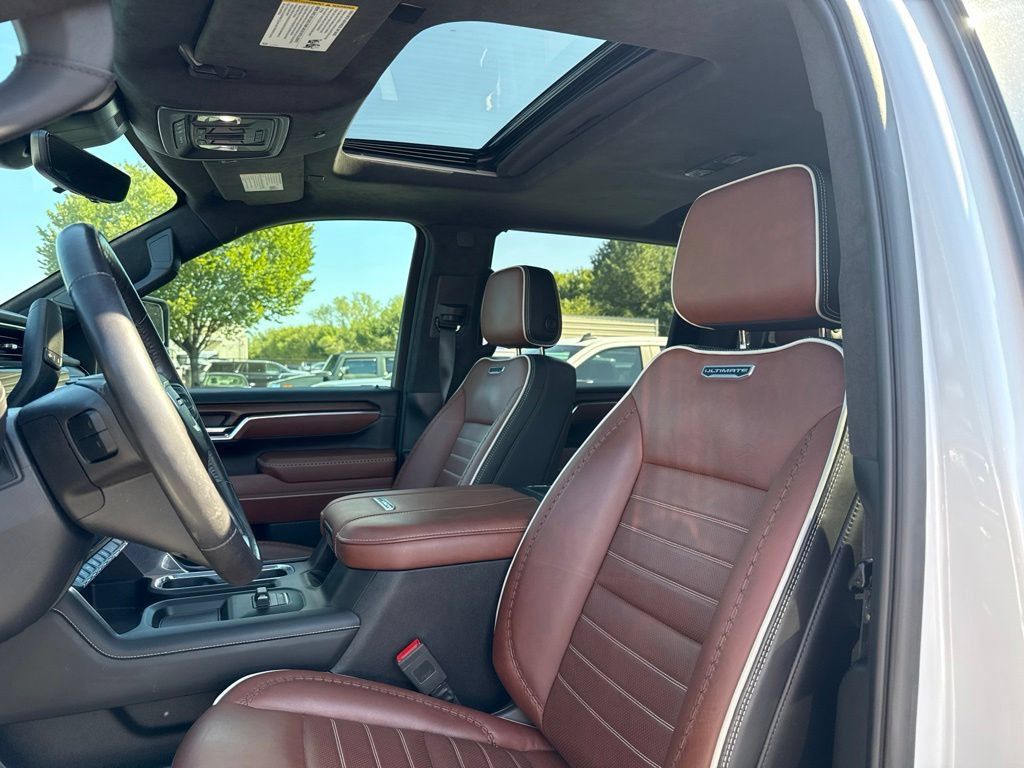 Used 2024 GMC Sierra 2500 Denali Ultimate AWD/4WD image 13