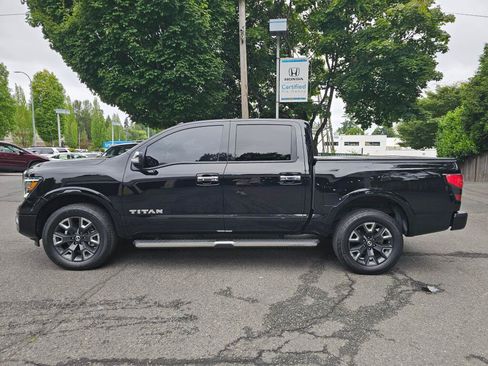 Used 2021 Nissan Titan Platinum Reserve AWD/4WD image 4