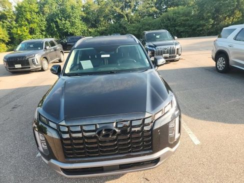 Used 2024 Hyundai Palisade SEL w/ Premium Package AWD/4WD image 4