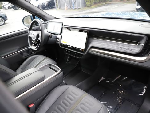 Used 2023 Rivian R1S Adventure image 11