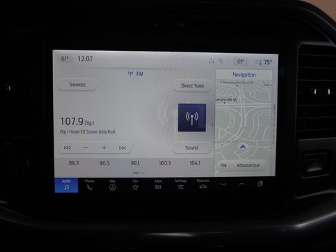 New 2025 Ford F150 Lariat w/ Equipment Group 502A High image 31