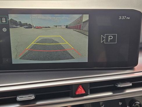 New 2026 Kia Sorento LX FWD image 24